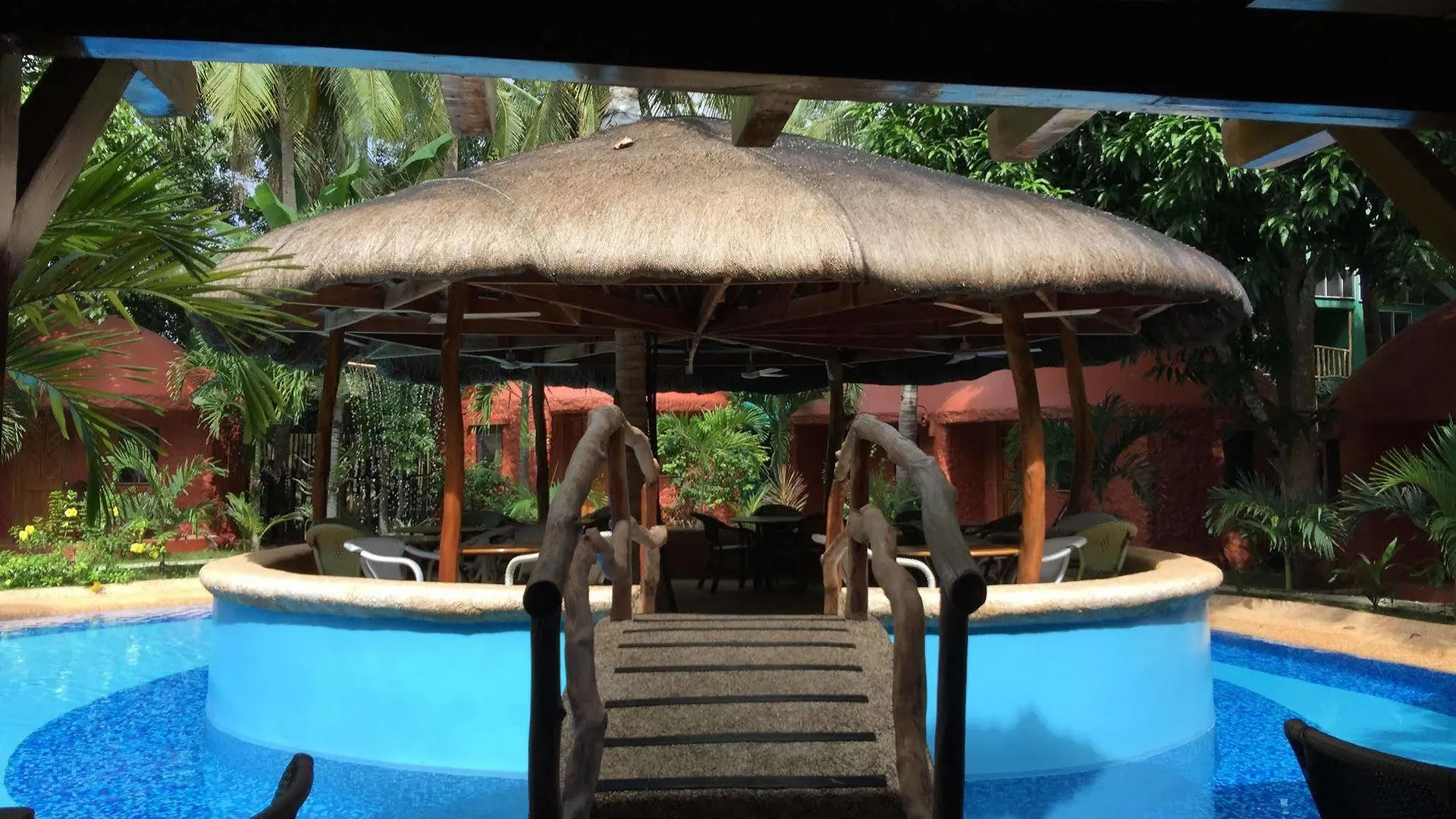 Panglao Chocolate Hills Hostel