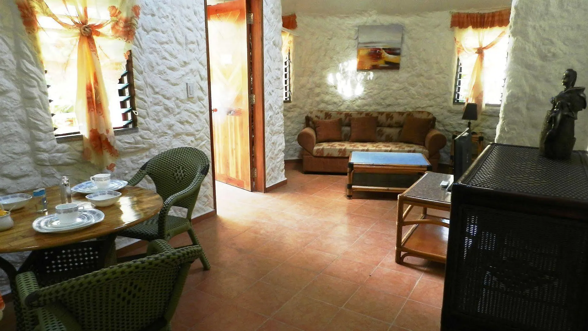 Panglao Chocolate Hills Hostel Philippines